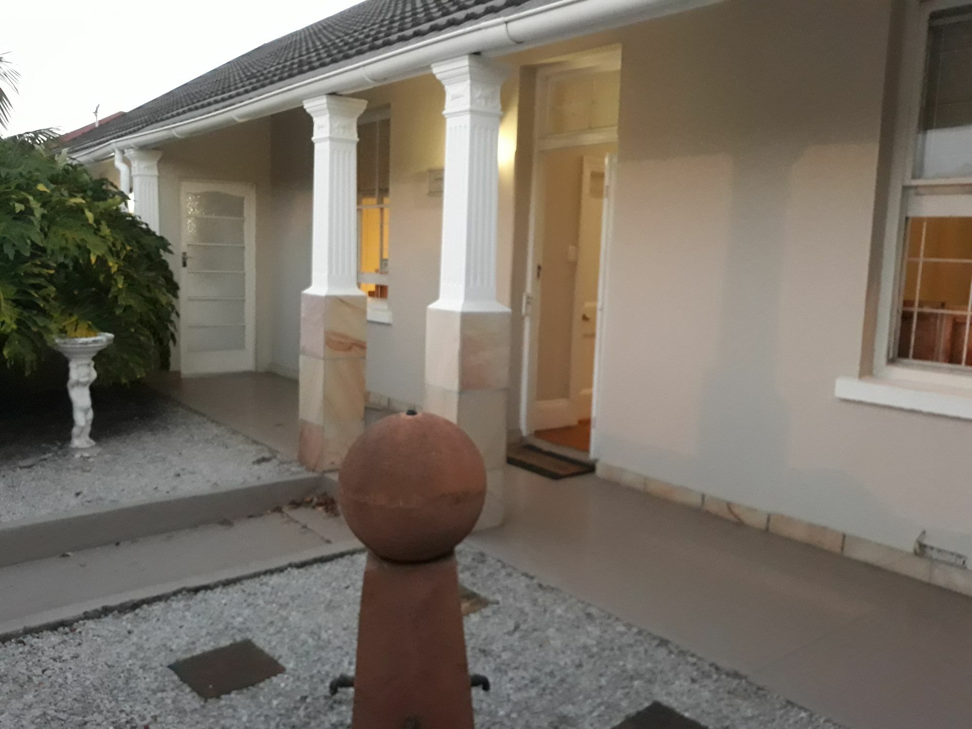 Guesthouse On Irvine Port Elizabeth Exterior photo